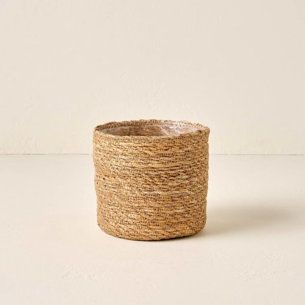 Magnolia Lined Seagrass Planter‎ 5.5" Sm - Joanna Gaines